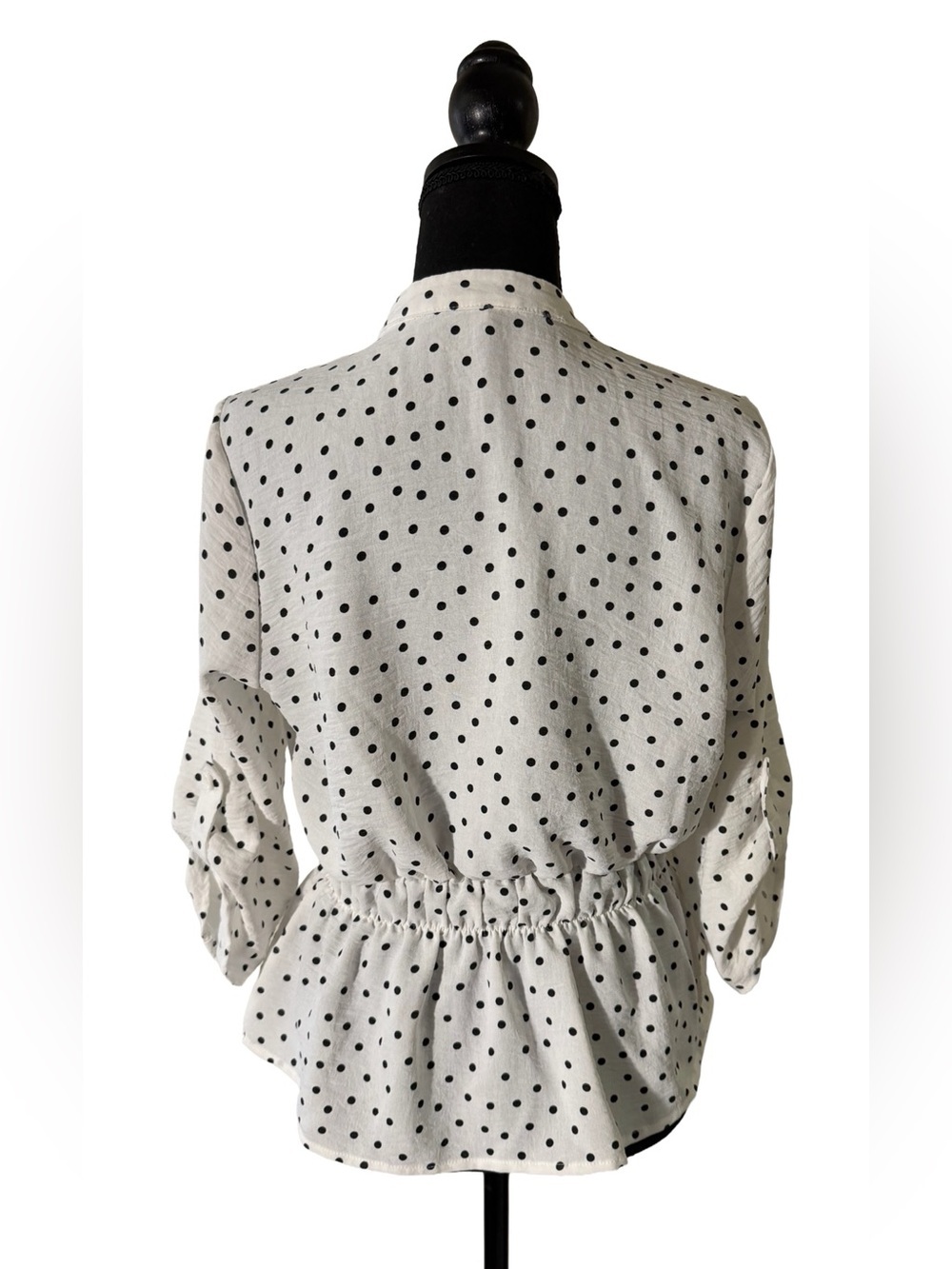 3rd & Malt Women’s Polka Dot Belted Blouse Size M White Black Roll Tab Sleeve - Picture 3 of 7